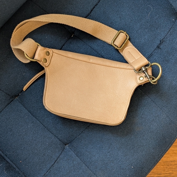 Tan Belt bag - Picture 4 of 5